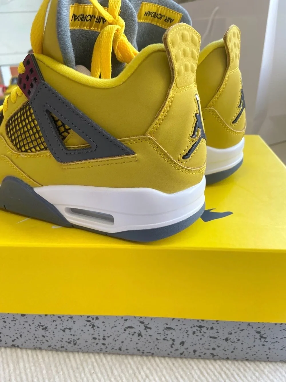Air Jordan 4 Retro ‘Lightning’ Men’s Yellow/Gray Mid-Top Sneakers